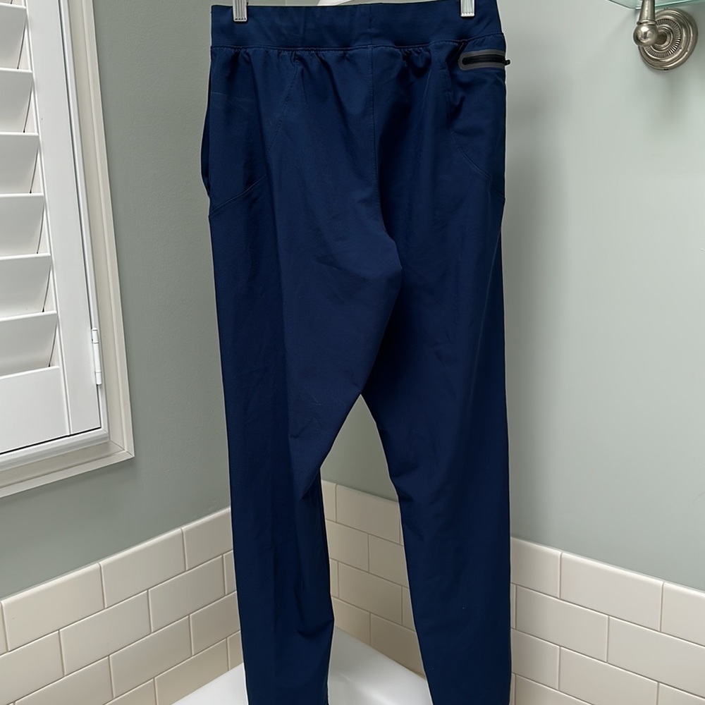 UNDER ARMOUR MENS JOGGER GOLF PANTS